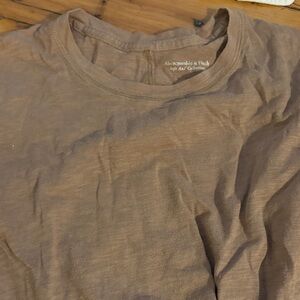 Abercrombie & Fitch Men's Tan Short Sleeve Tee